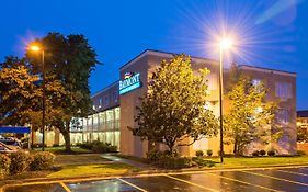 Baymont Inn And Suites Louisville